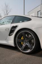 Porsche 911 Carrera Turbo by Mansory 2010 года